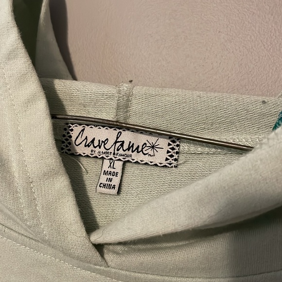 Embroidered Hoodie Crave Fame XL - Picture 2 of 4